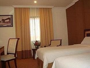 Semarak International Hotel Medan Exterior foto